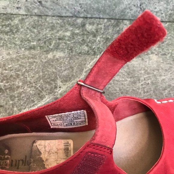 Red Mary-Jain flats 🥿 - Picture 5 of 6